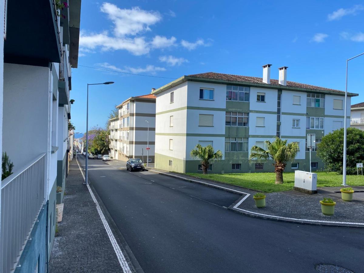 Central House Al Ponta Delgada  Bagian luar foto