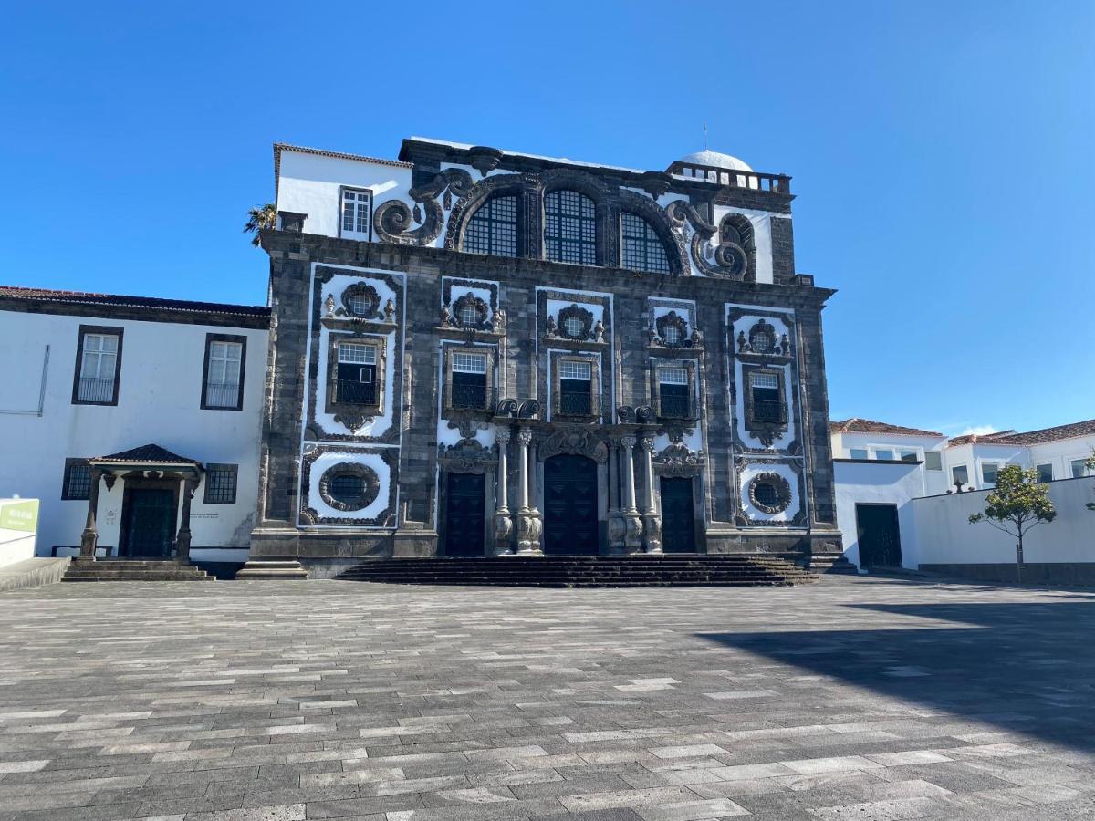 Central House Al Ponta Delgada  Bagian luar foto